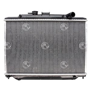 RADIADOR NISSAN URVAN 2.4L 01-08 21410-V RADIADOR NISSAN URVAN 2.4L 01-08 21410-V